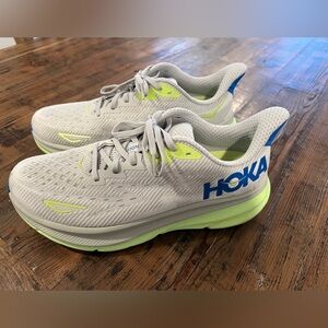 *WORN ONCE* Hoka Clifton 9 Running Shoes
